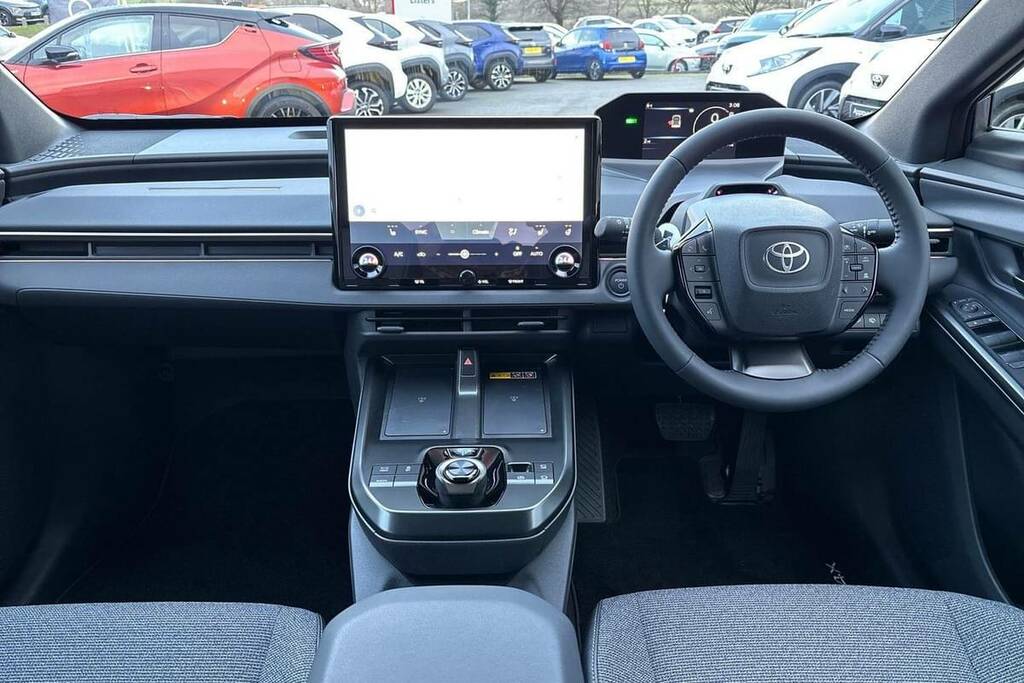 Toyota bZ4X 150Kw Pure 71.4Kwh 11Kw Silver #12