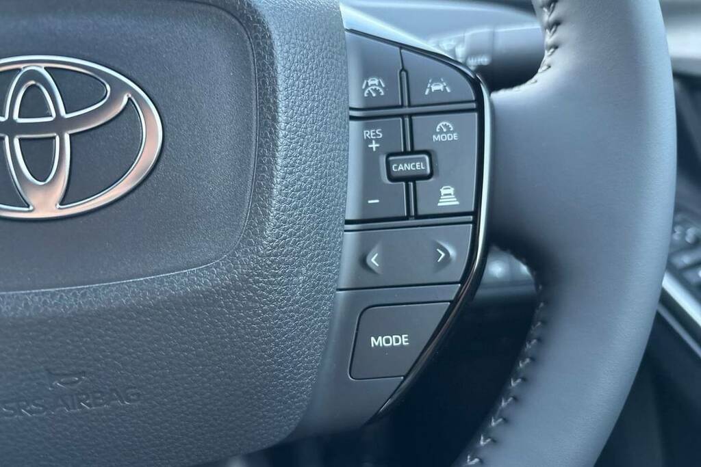 Toyota bZ4X 150Kw Pure 71.4Kwh 11Kw Silver #16