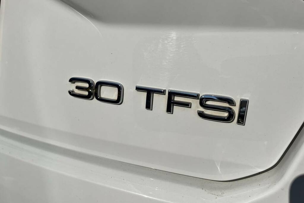 Audi Q2 30 Tfsi Sport BC22DZT White #5