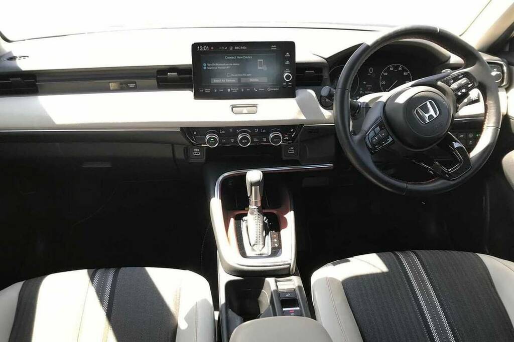 Honda Hr-V 1.5 Ehev Advance Style Cvt KO73TVW White #4