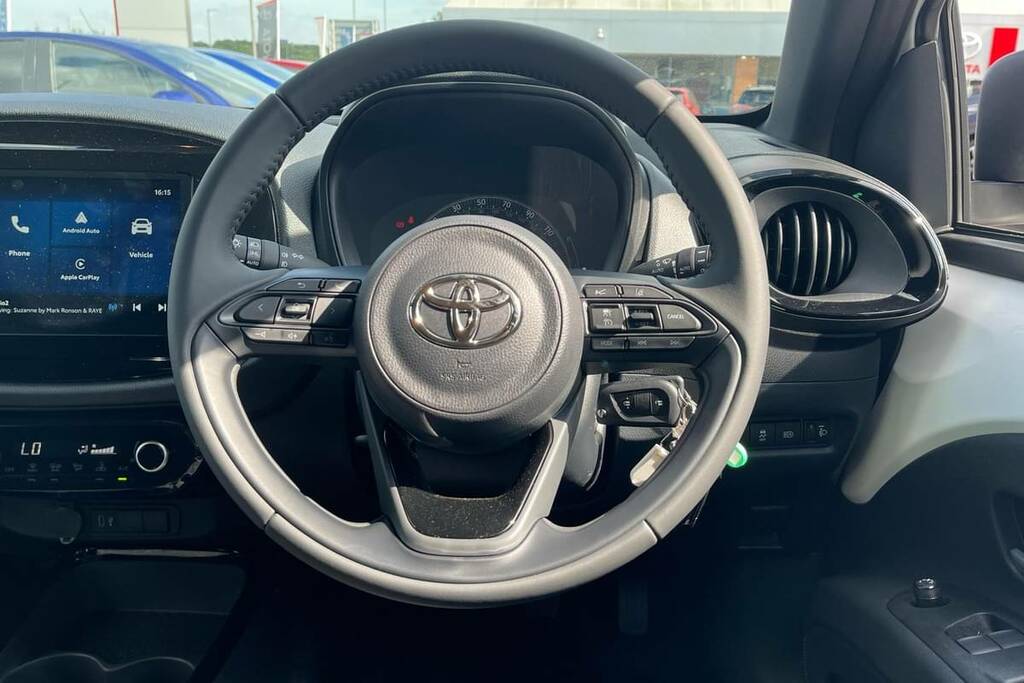 Toyota Aygo X 1.0 Vvt-i Edge #6