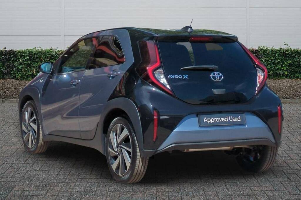 Toyota Aygo X 1.0 Vvt-i Edge #2