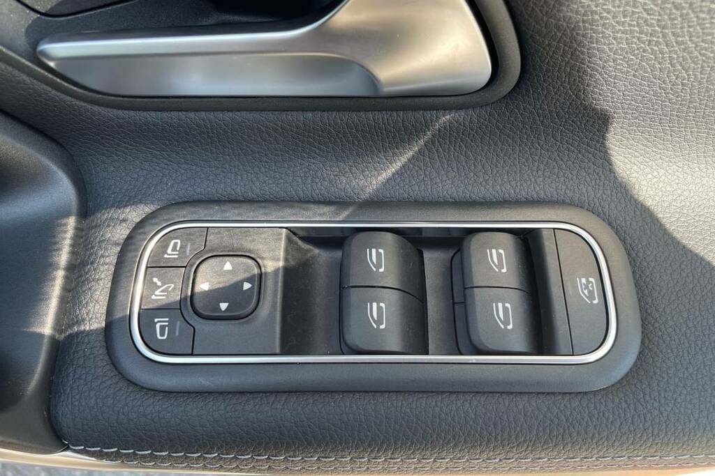 Mercedes-Benz A Class A200 Sport Executive Black #5