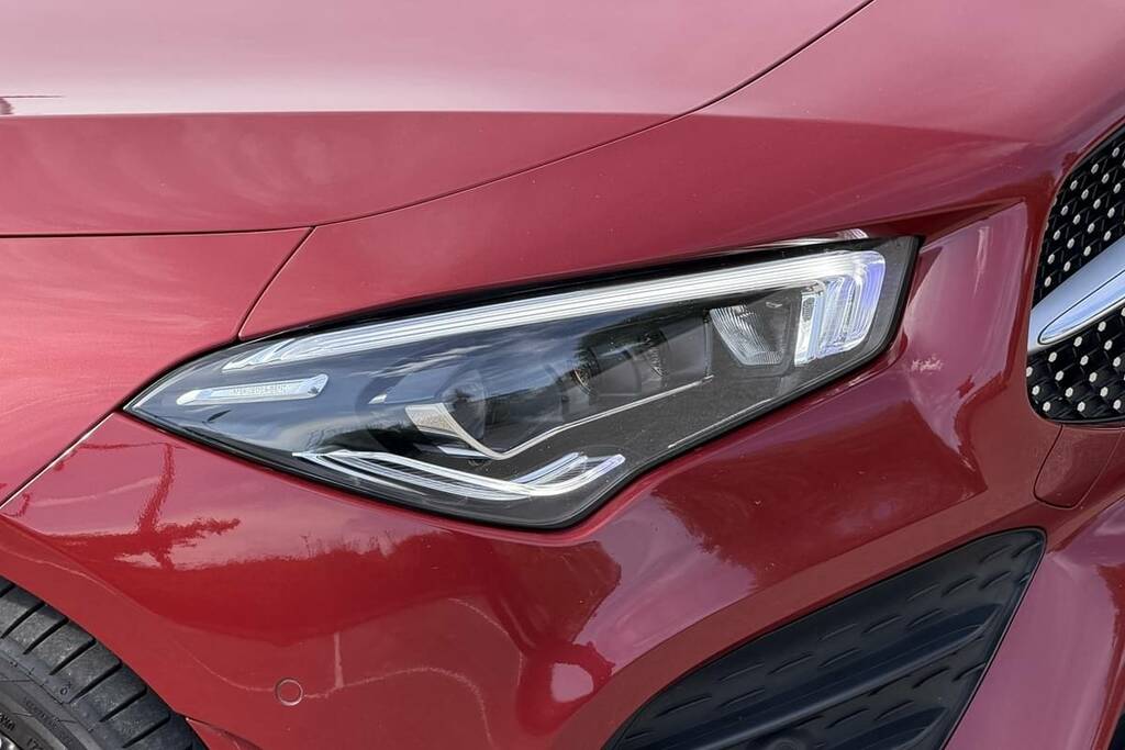 Mercedes-Benz CLA Class 200 Amg Line Premium Plus Tip Red #6