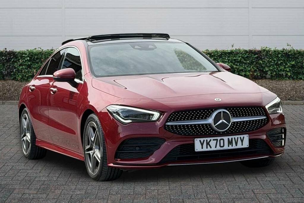 Mercedes-Benz CLA Class 200 Amg Line Premium Plus Tip Red