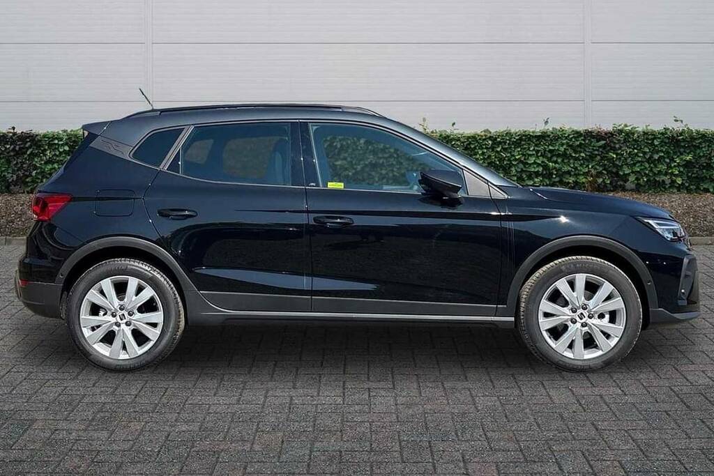 Seat Arona 1.0 Tsi 115 Fr First Edition Dsg Black #4
