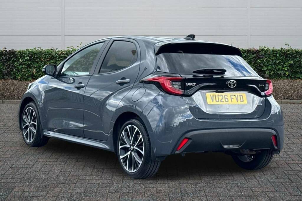 Toyota Yaris 1.5 Hybrid Design Cvt Grey #2