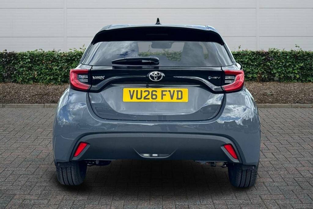 Toyota Yaris 1.5 Hybrid Design Cvt Grey #4