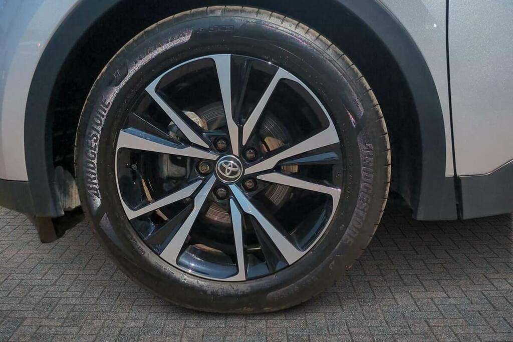 Toyota C-Hr 1.8 Hybrid Design Cvt Silver #6
