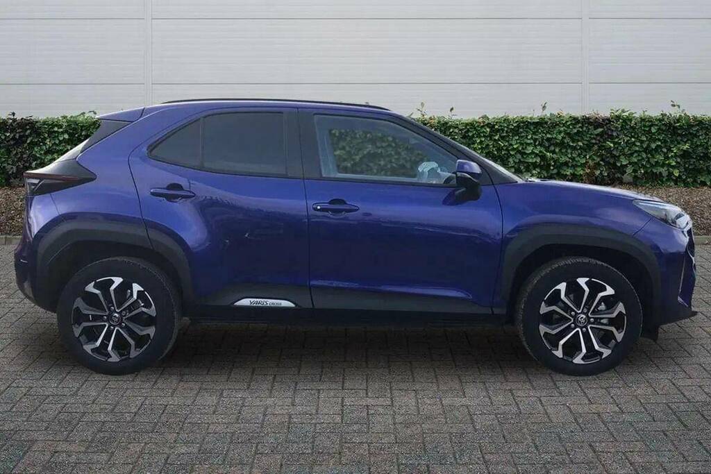 Toyota Yaris Cross 1.5 Hybrid 130 Design Cvt Safety Pack Blue #4