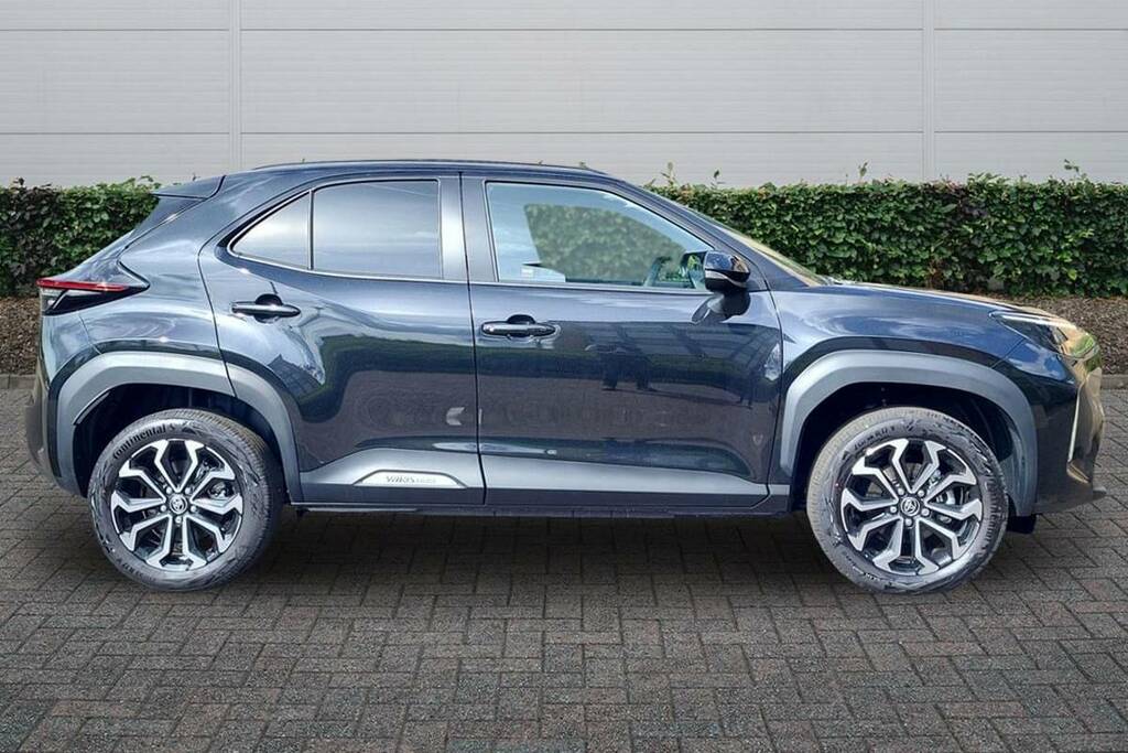 Toyota Yaris Cross 1.5 Hybrid Design Cvt Black #5