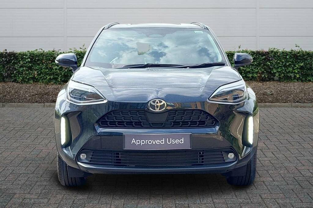 Toyota Yaris Cross 1.5 Hybrid Design Cvt Black #3