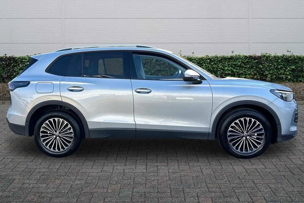 Volkswagen Tiguan 1.5 Etsi 150 Match Dsg VU26CWG Silver #4