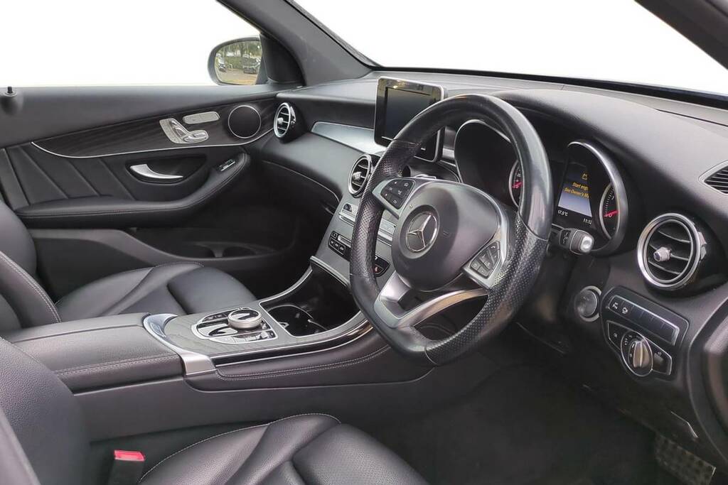 Mercedes-Benz GLC Class 250D 4Matic Amg Line Premium 9G-tronic VE18FZD Blue #4