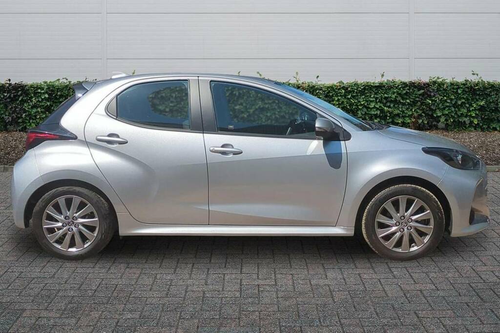 Toyota Yaris 1.5 Hybrid Icon Cvt Silver #5