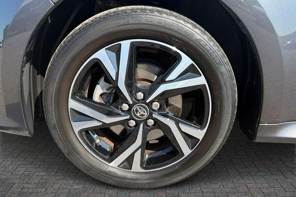 Toyota Yaris 1.5 Hybrid Design Cvt Grey #6