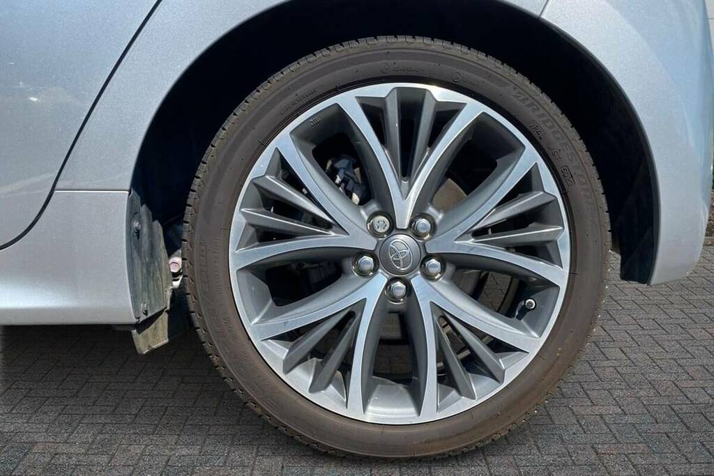 Toyota Yaris 1.5 Hybrid Excel Cvt Silver #6