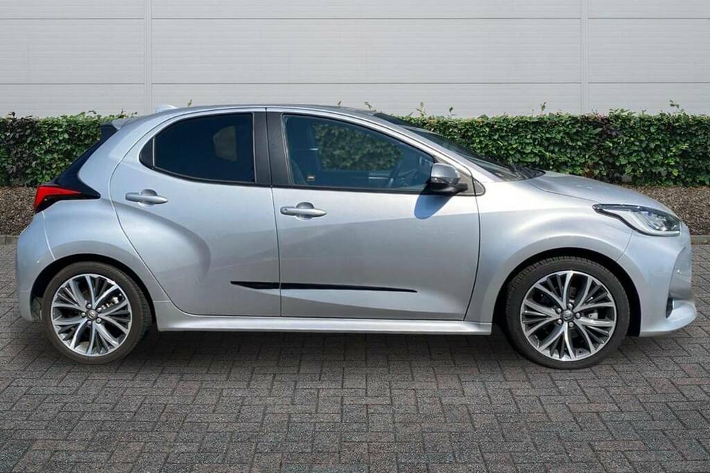 Toyota Yaris 1.5 Hybrid Excel Cvt Silver #5
