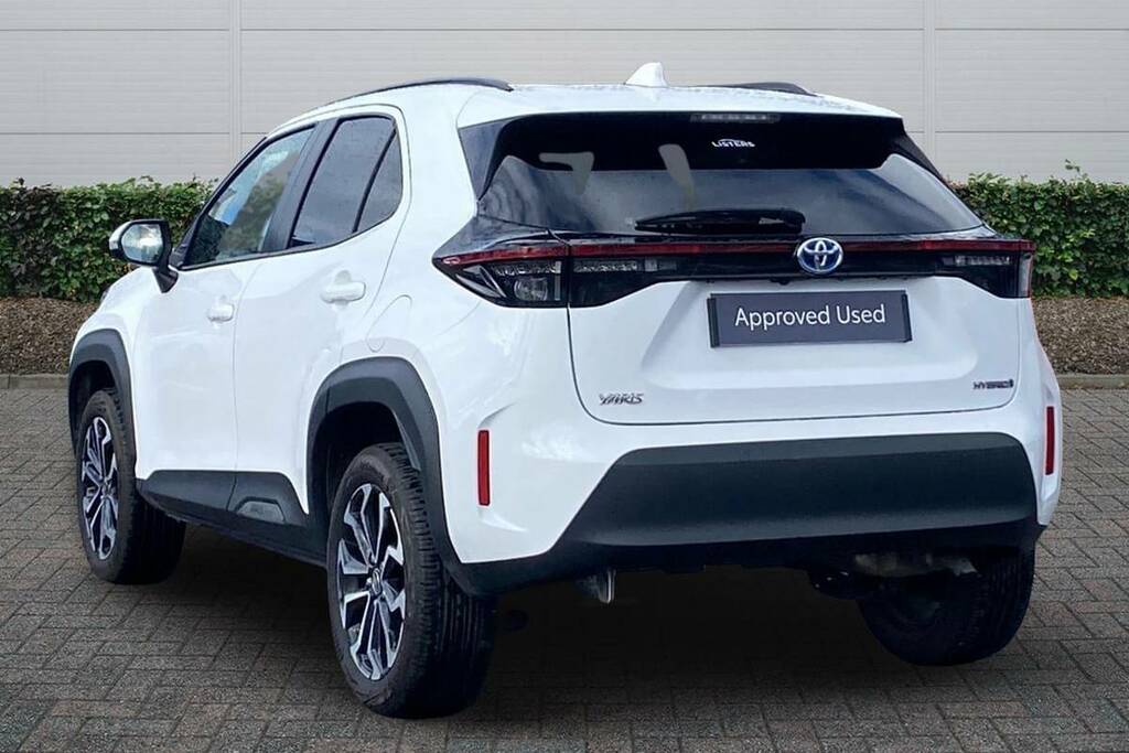 Toyota Yaris Cross 1.5 Hybrid Design Cvt White #2