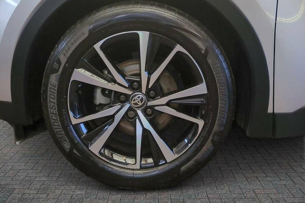 Toyota C-Hr 1.8 Hybrid Design Cvt Silver #6