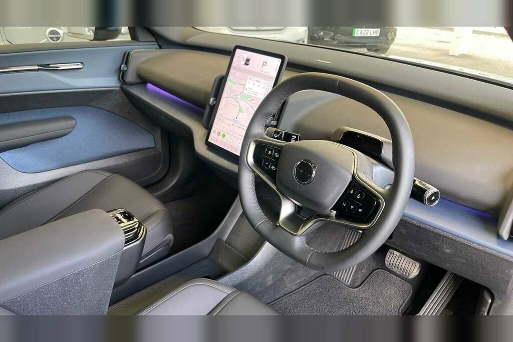 Volvo EX30 200Kw Sm Extended Range Ultra 69Kwh BJ25XLG Grey #3