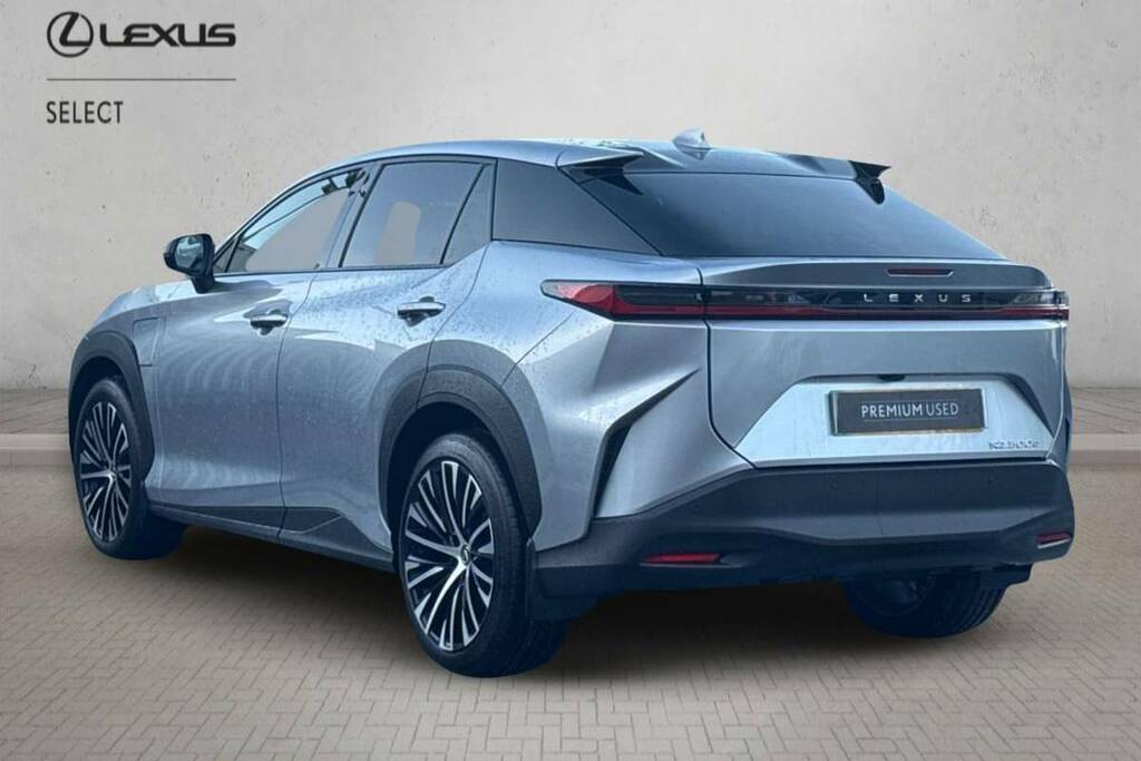 Lexus RZ 300E 150Kw Premium 71 Kwh  #2