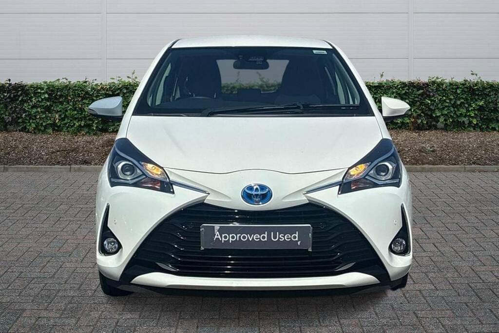Toyota Yaris 1.5 Hybrid Icon Tech Cvt BX18WGC White #3