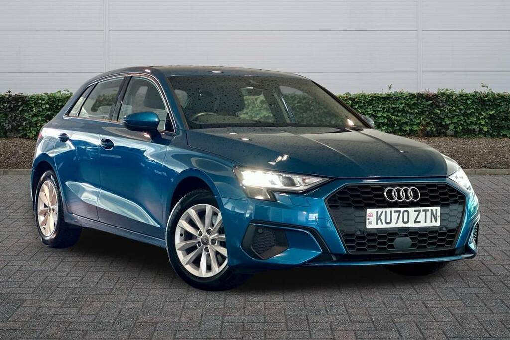 Audi A3 35 Tfsi Technik Blue