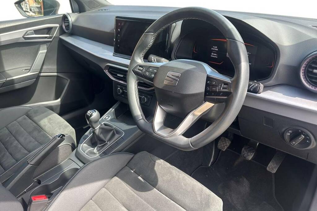 Seat Ibiza 1.0 Tsi 115 Xcellence VE24AKN Silver #4