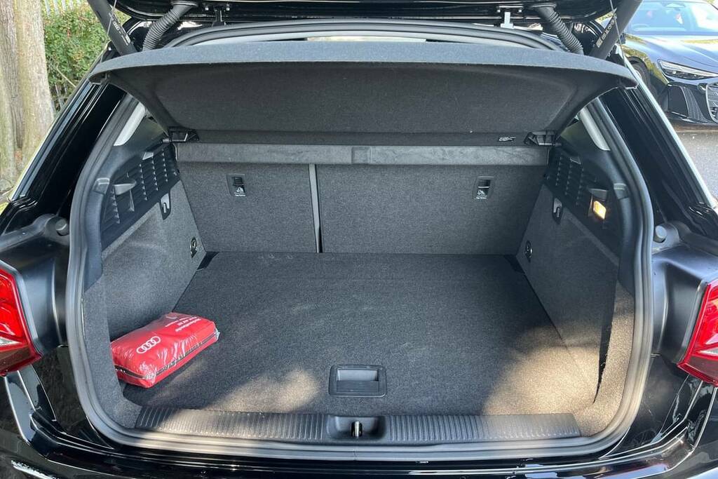 Audi Q2 30 Tfsi Sport BK23WSL Black #2