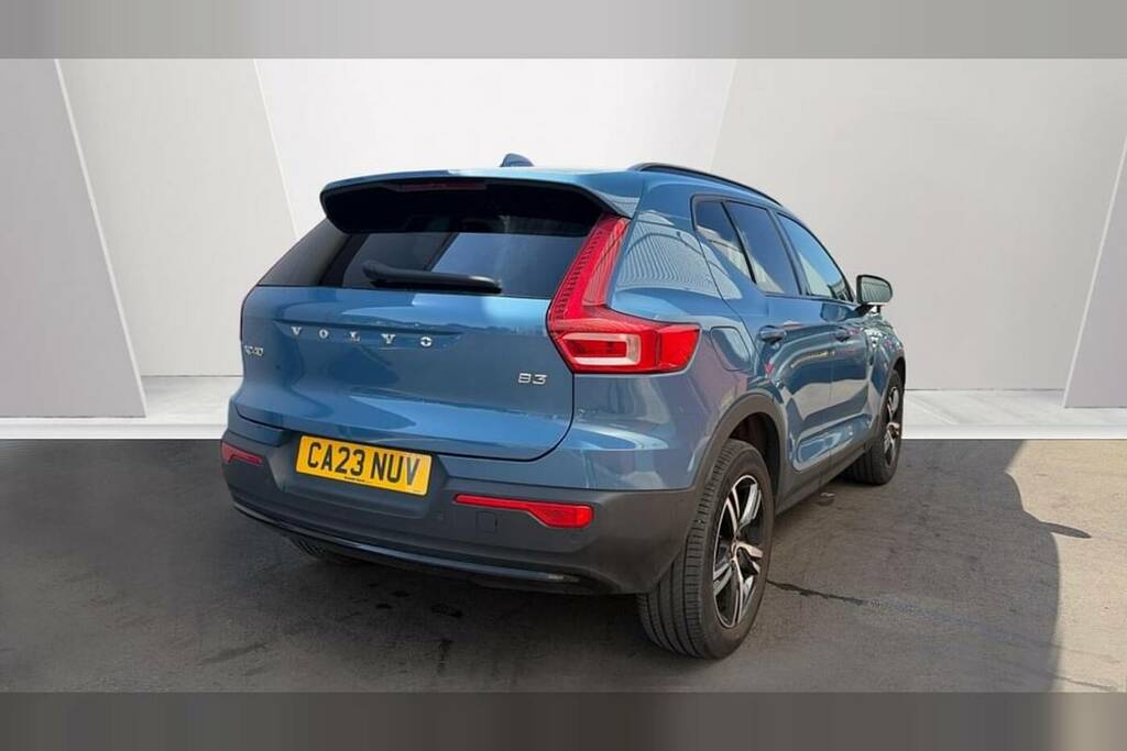 Volvo XC40 2.0 B3p Plus Dark CA23NUV Blue #2