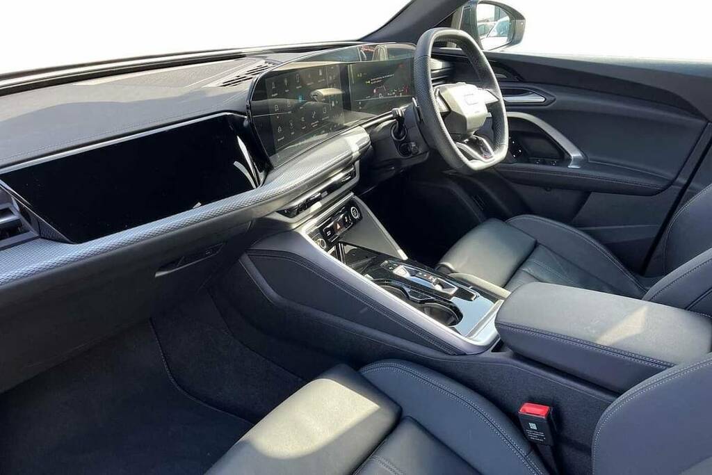 Audi Q5 2.0 Tdi Quattro S Line S Tronic VK75RGX Black #2