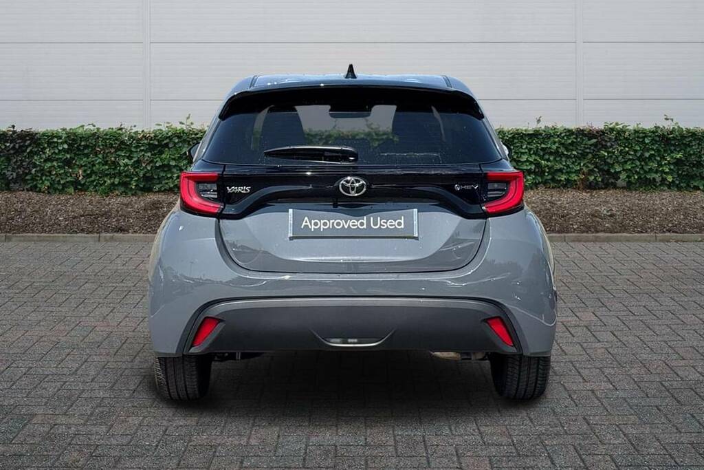 Toyota Yaris 1.5 Hybrid Design Cvt Grey #4