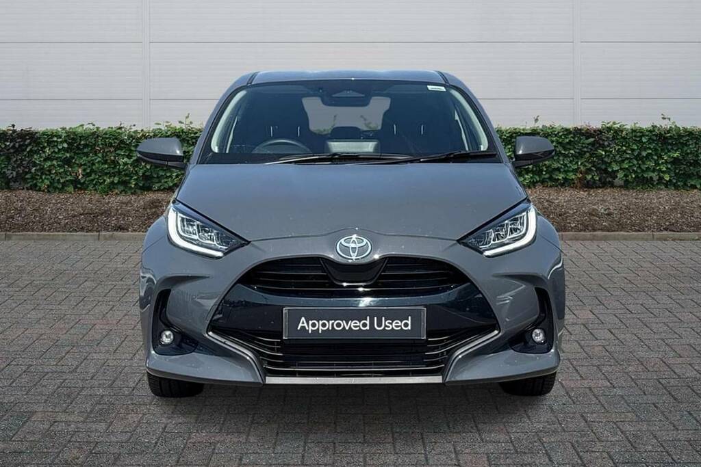 Toyota Yaris 1.5 Hybrid Design Cvt Grey #3