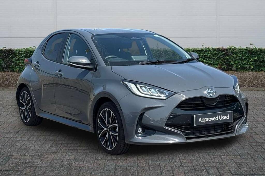 Toyota Yaris 1.5 Hybrid Design Cvt Grey