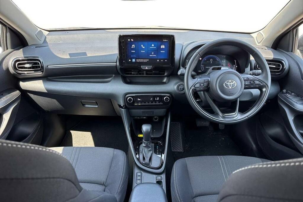 Toyota Yaris 1.5 Hybrid Design Cvt Grey #6