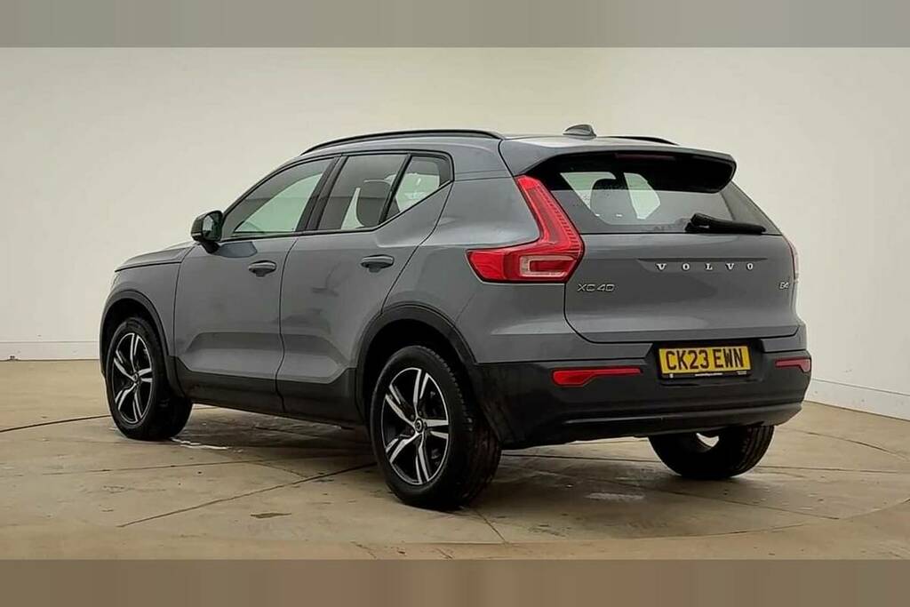 Volvo XC40 2.0 B4p Plus Dark Awd Grey #3
