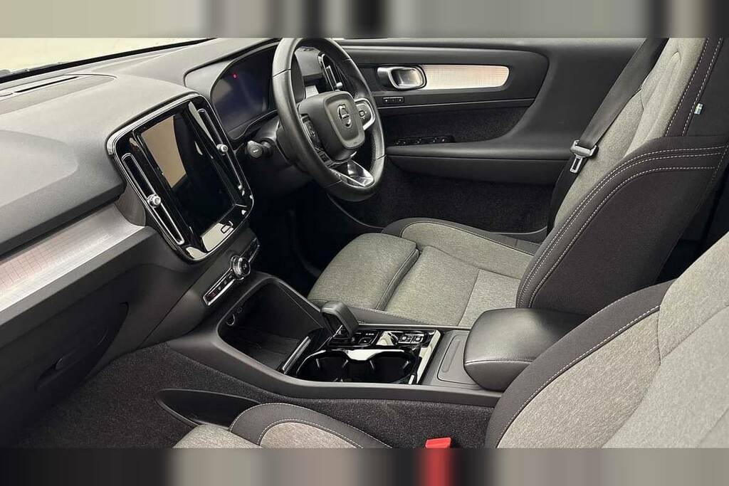 Volvo XC40 2.0 B4p Plus Dark Awd Grey #6