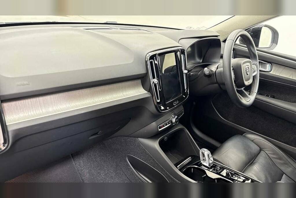 Volvo XC40 2.0 B3p Plus Dark Grey #6