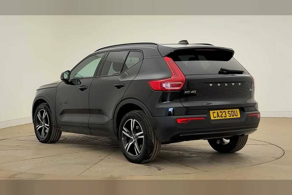 Volvo XC40 2.0 B3p Plus Dark Black #3
