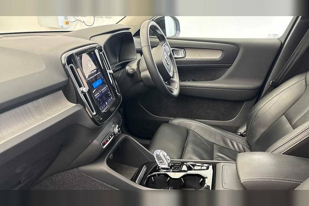 Volvo XC40 2.0 B3p Plus Dark Black #6