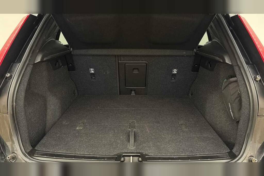 Volvo XC40 2.0 B4p Ultimate Dark Black #5