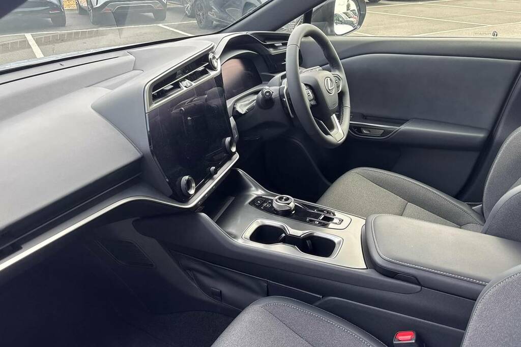 Lexus RZ 450E 230Kw Direct4 Urban 71 Kwh #2
