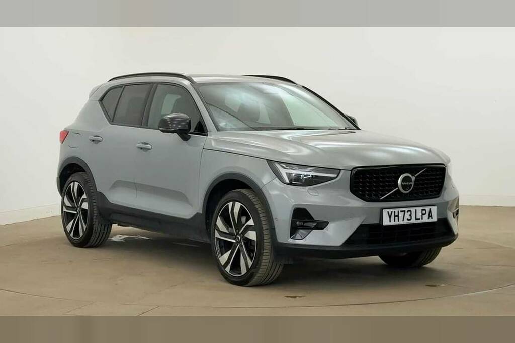 Volvo XC40 2.0 B4p Ultimate Dark Grey
