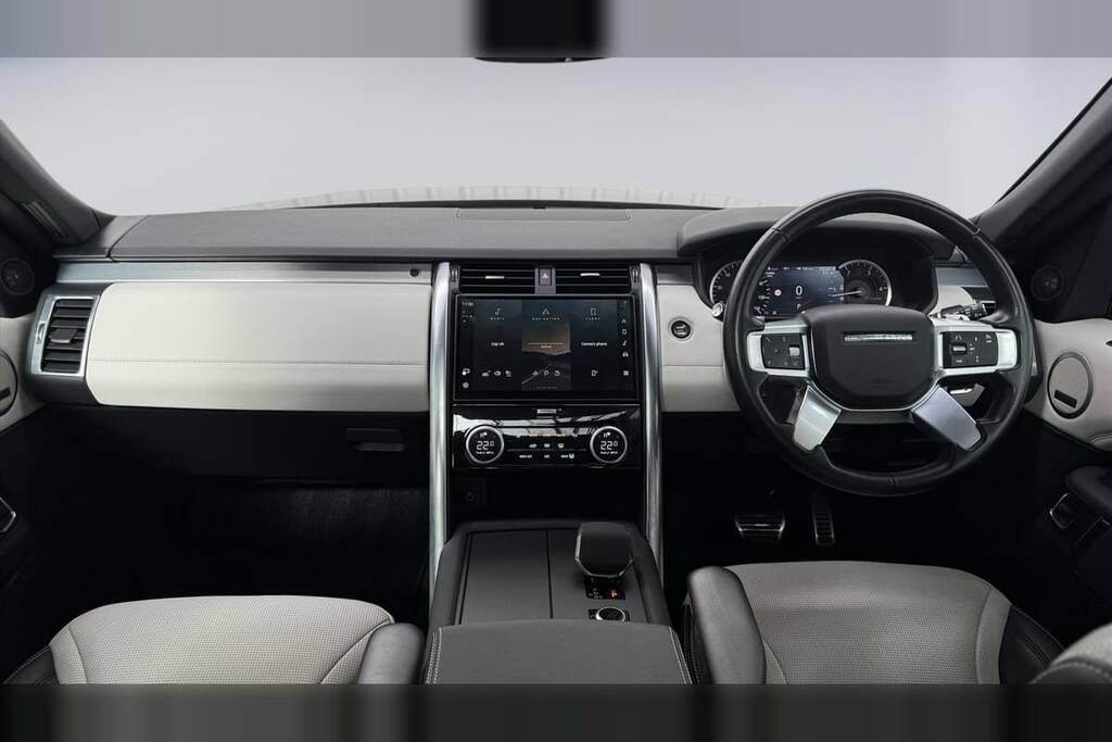 Land Rover Discovery 2022 1.5 P300e 12.2Kwh Urban Edition Suv Petro Black #9