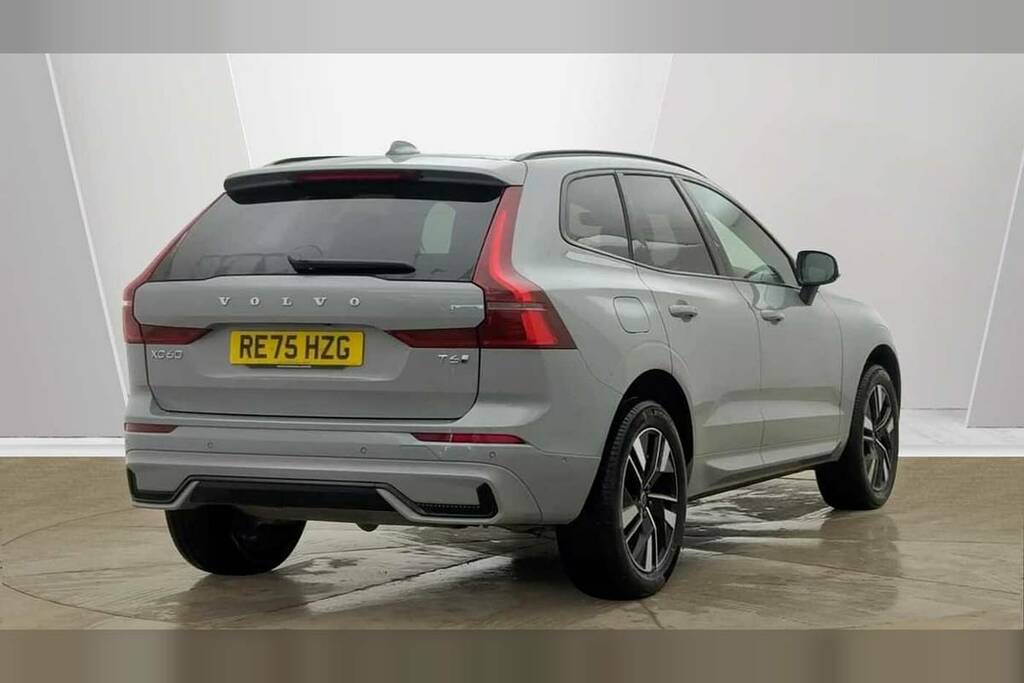 Volvo XC60 2.0 T6 350 Phev Plus Dark Awd Geartronic Grey #3