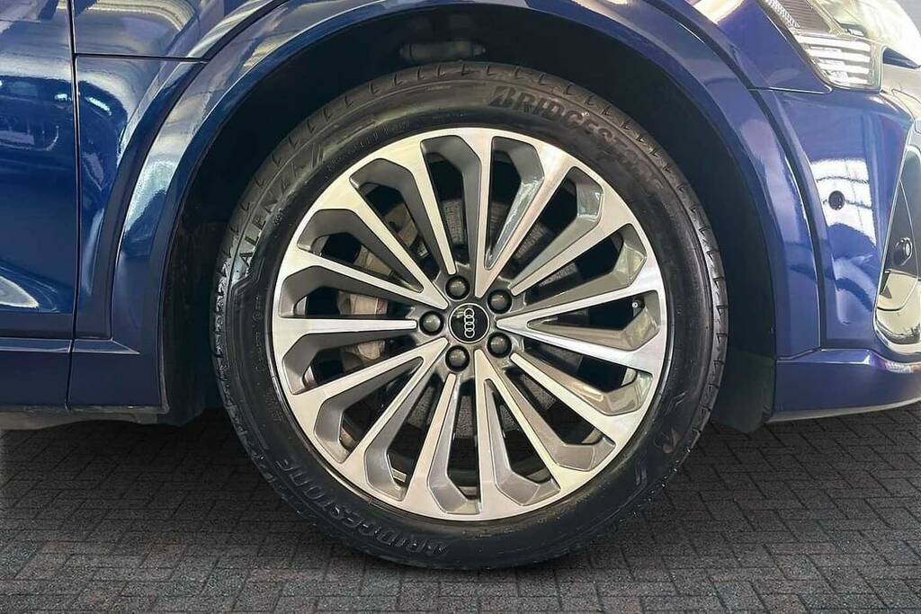 Audi E-tron 230Kw 50 Quattro 71Kwh S Line WV72URU Blue #5