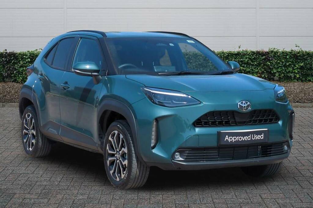 Toyota Yaris Cross 1.5 Hybrid 130 Design Cvt Green