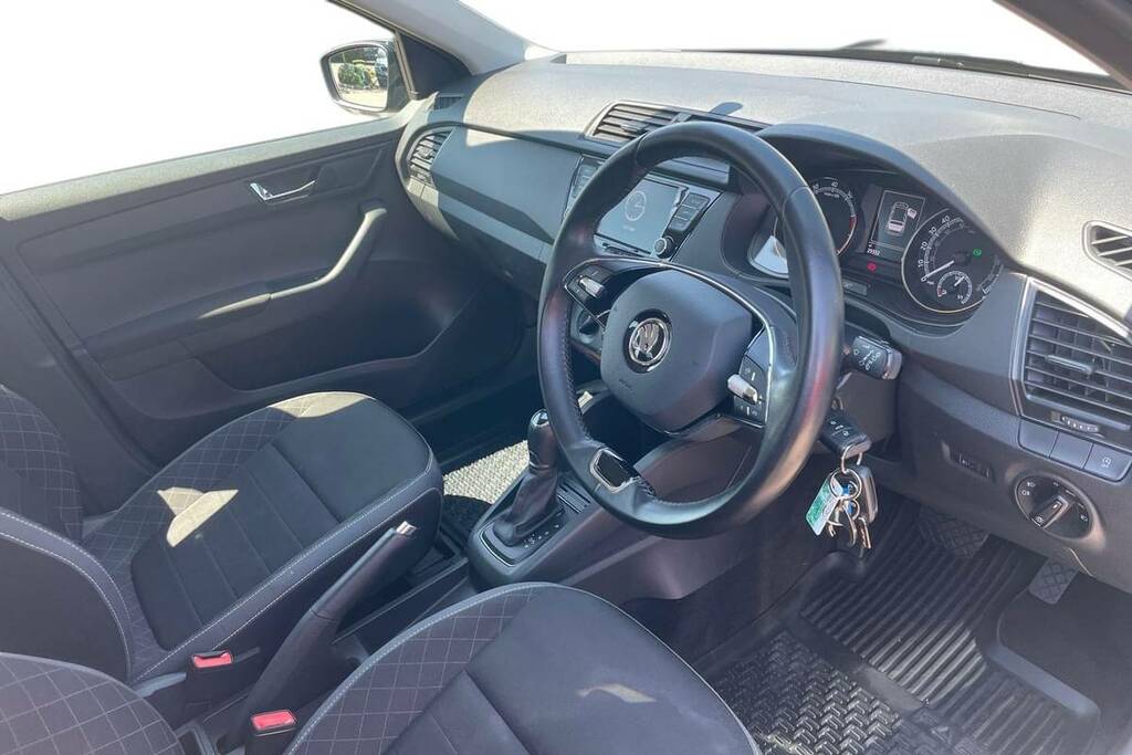 Skoda Fabia 1.0 Tsi Colour Edition Dsg Blue #4