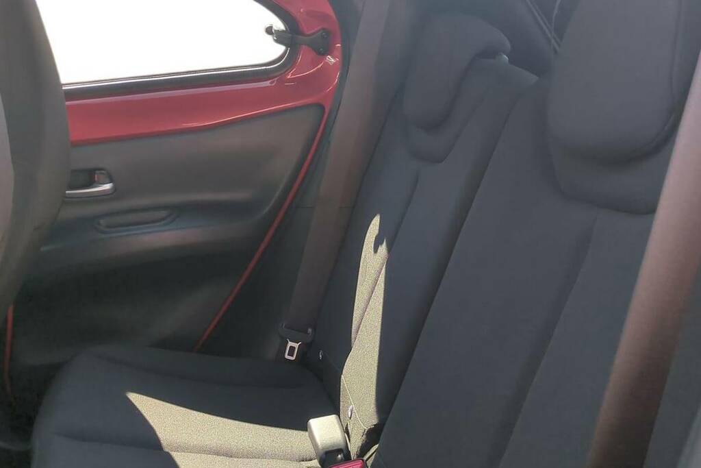 Toyota Aygo X 1.0 Vvt-i Limited Edition Canvas Roof Euro 6 S Green #9